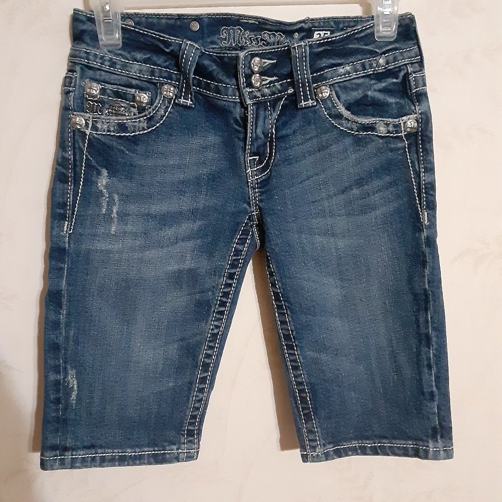 Miss Me Women's Distressed Embellished Cropped Capri Jeans in Size 25 JP5001CRA